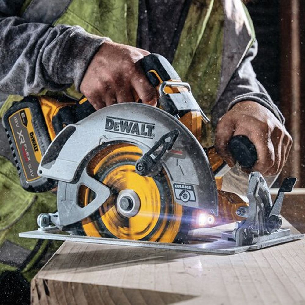 Dewalt DCS573NT 18V XR 190mm FlexVolt Brushless Circular Saw Body Only