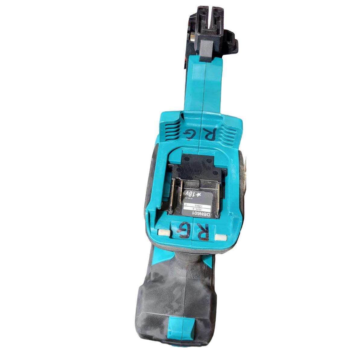 Makita DBN601ZJ 18V LXT Brushless 16Ga Straight Finishing Nailer With Makpac Type 4 Case Item Condition Seller Refurbished