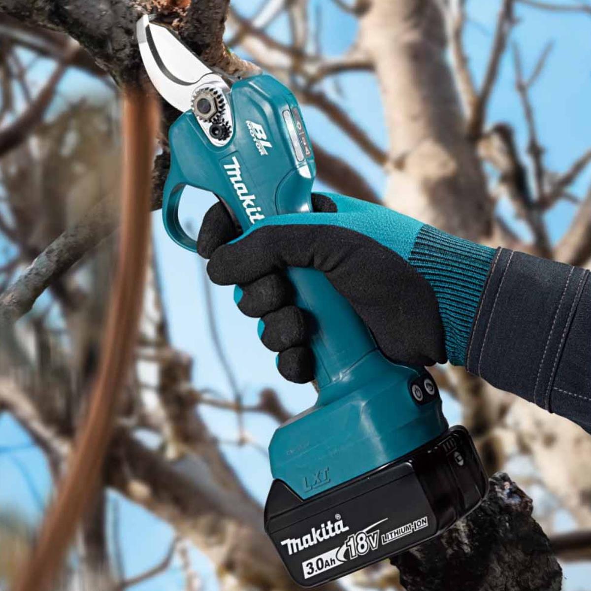 Makita DUP181Z 18V LXT Brushless Pruning Shears With 1 x 3.0Ah Battery & Charger