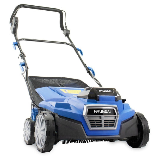 Hyundai HY2197 40V Artificial Grass Brush 38cm With 2 x 4Ah Li-ion Batteries & Charger, 45L Grass Catcher