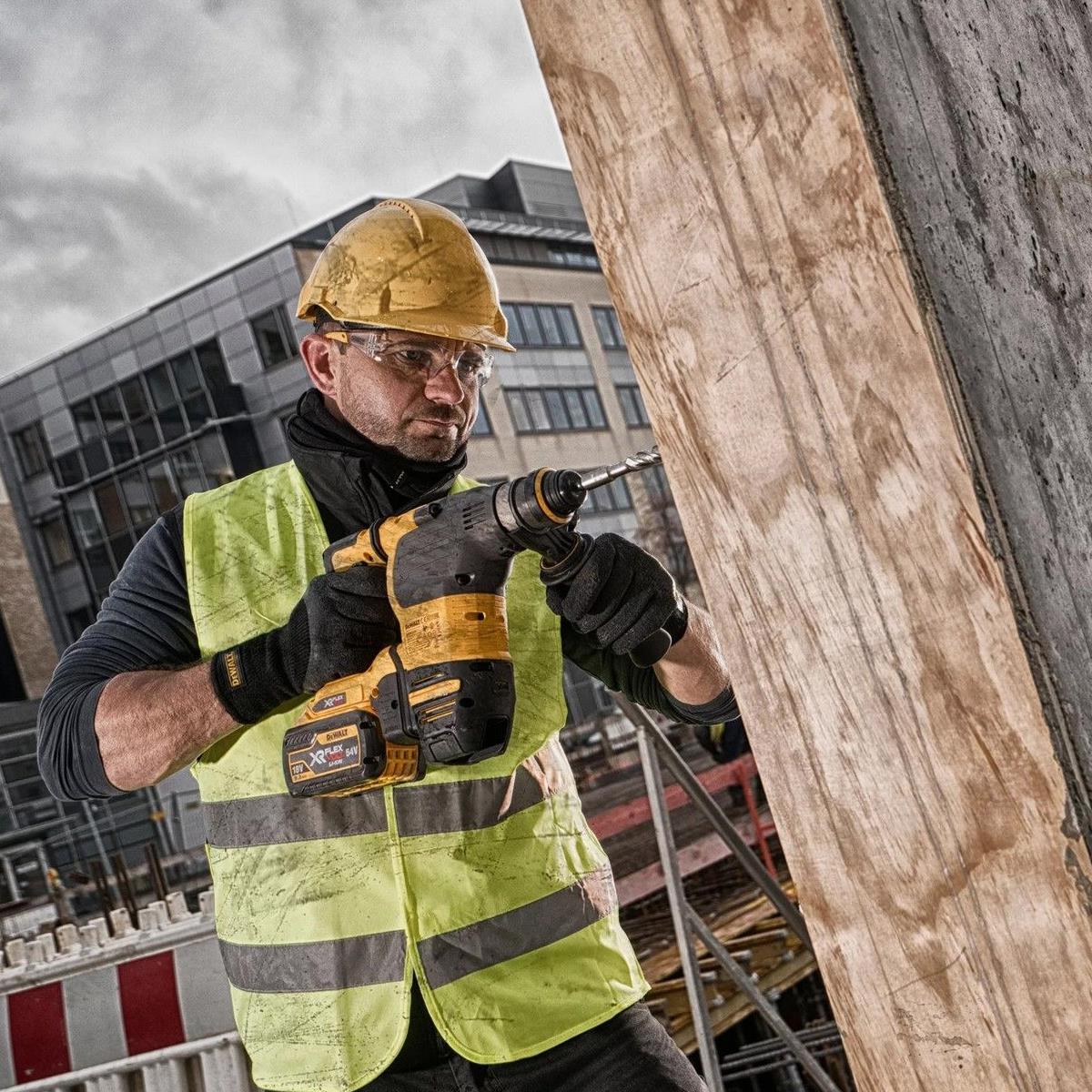 Dewalt DCH333T2-GB 54V XR FlexVolt Brushless SDS+ Hammer Drill with 2 x 6.0Ah Battery, Charger & Case