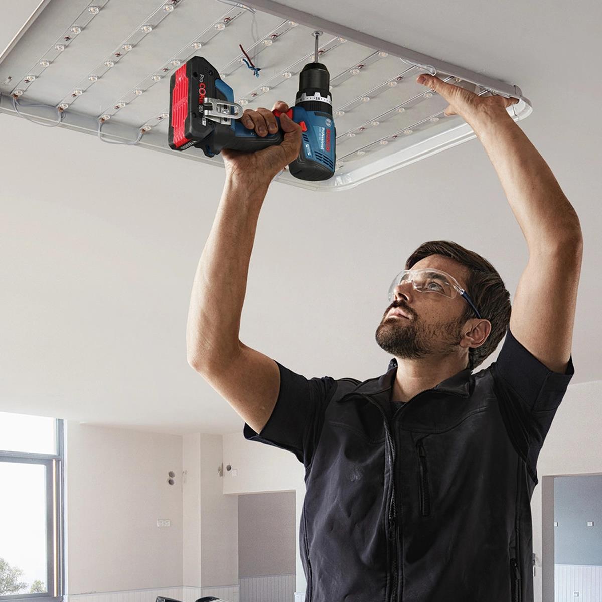 Bosch GSB 18V-65 18V Brushless Combi Drill with 1 x 5.0Ah Battery & Charger