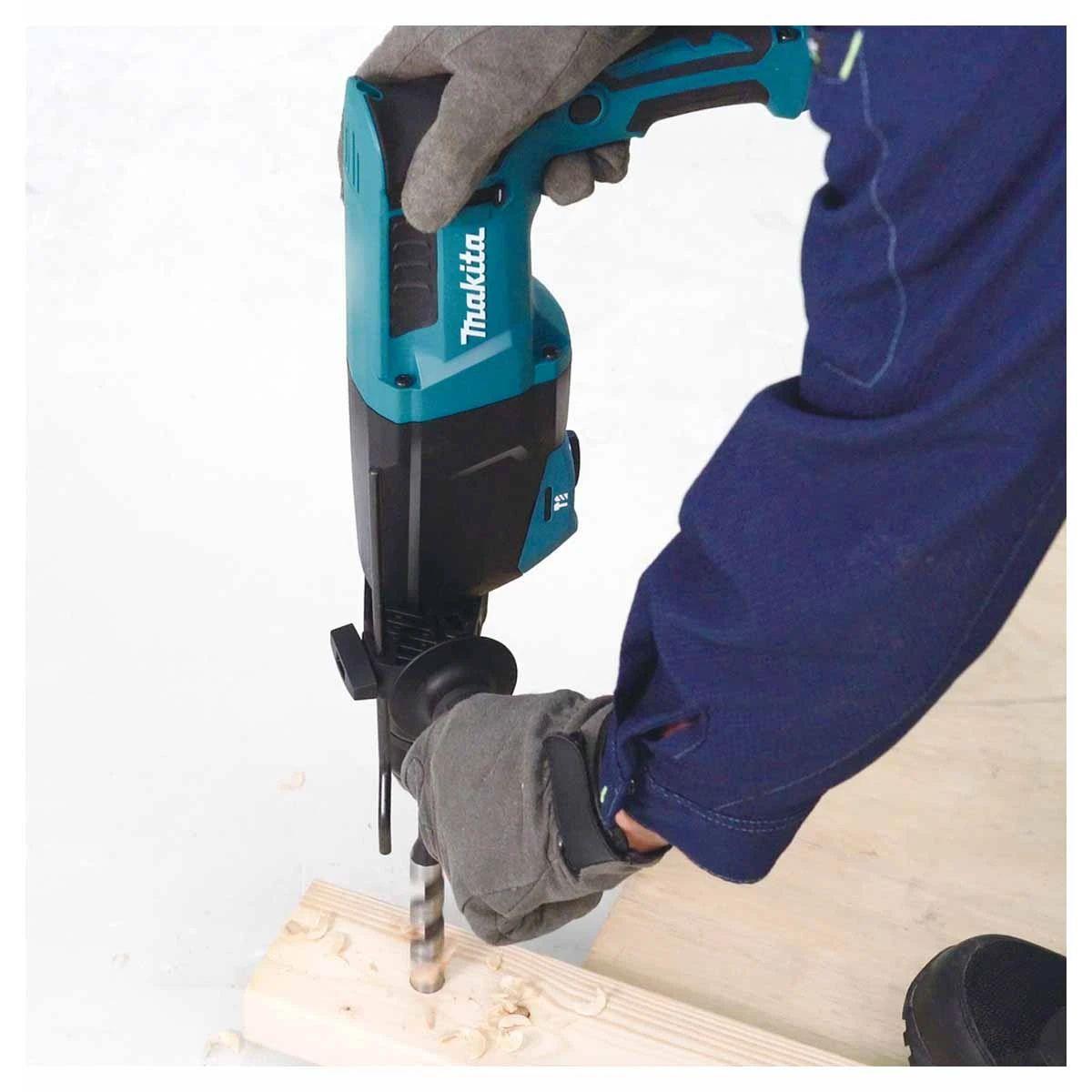 Makita HR2670FT/1 Corded Rotary Hammer SDS Plus 26mm with Carry Case 800W/110V