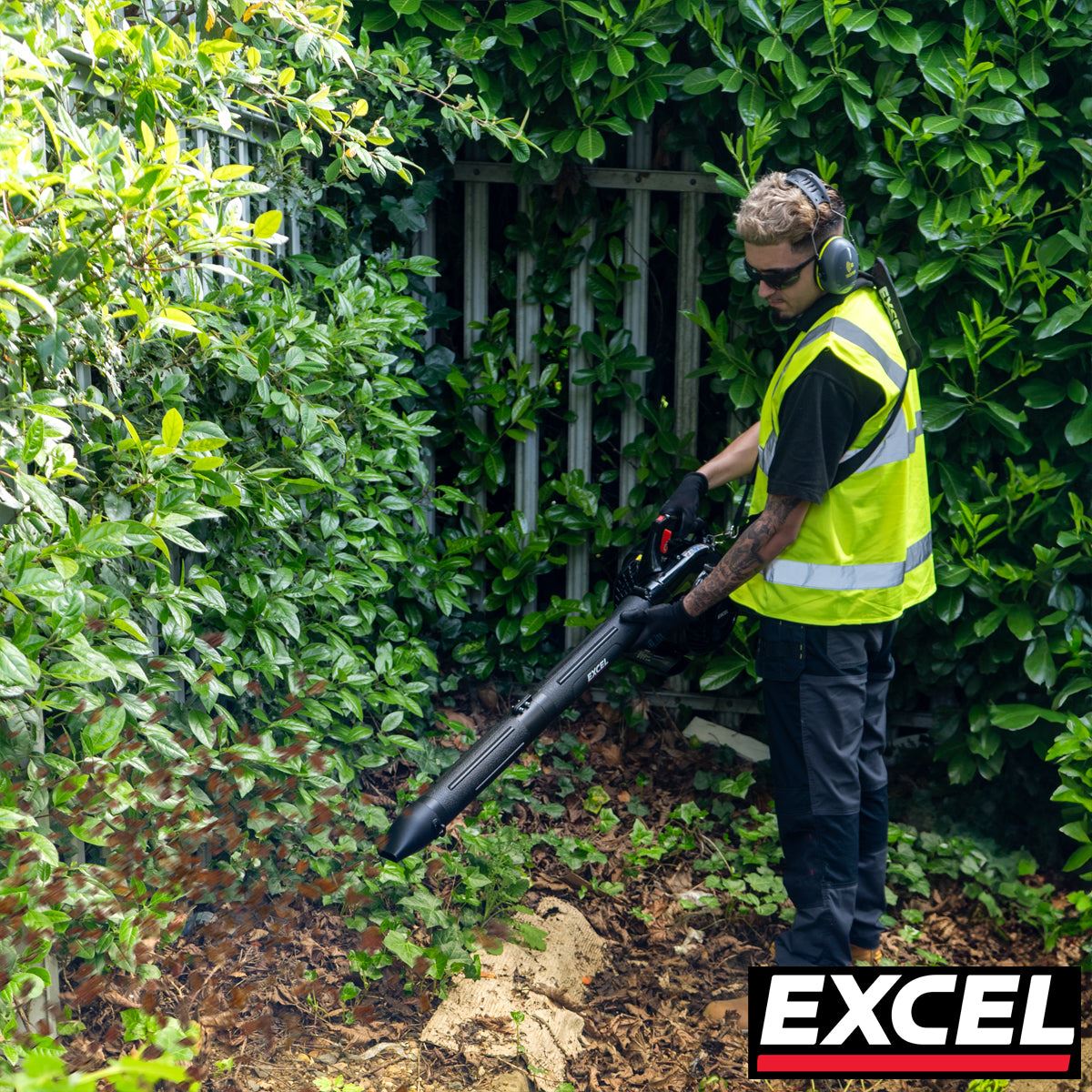 Excel 25cc Petrol Leaf Blower, Vacuum and Mulching 3-in-1 Multi Garden Tool with Engine Oil