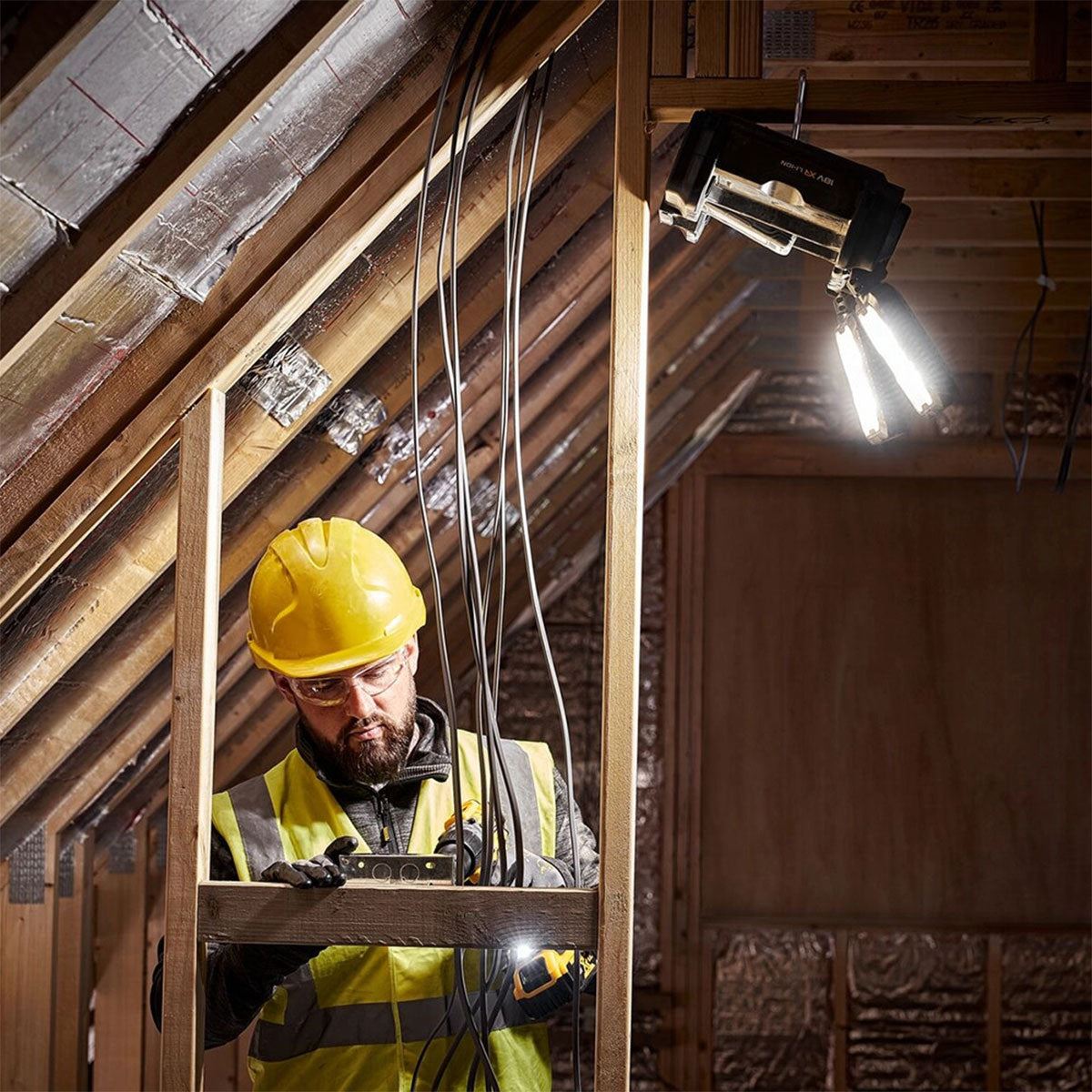 Dewalt DWST08061-1 TOUGHSYSTEM 2.0 Toolbox With Adjustable Work Light