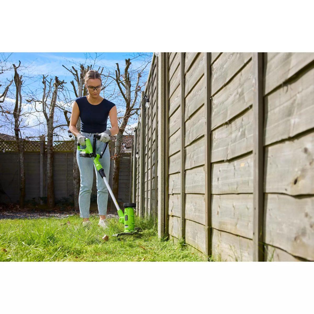 Draper 18DGA13 18V 4-in-1 Multi-Function Cordless Grass Trimmer Line Cutter with 2.0Ah Battery & Charger 31859