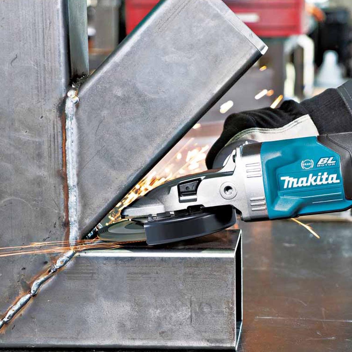 Makita GA056GZ01 40V Max XGT Brushless Angle Grinder with 1 x 4.0Ah Battery Charger & Case