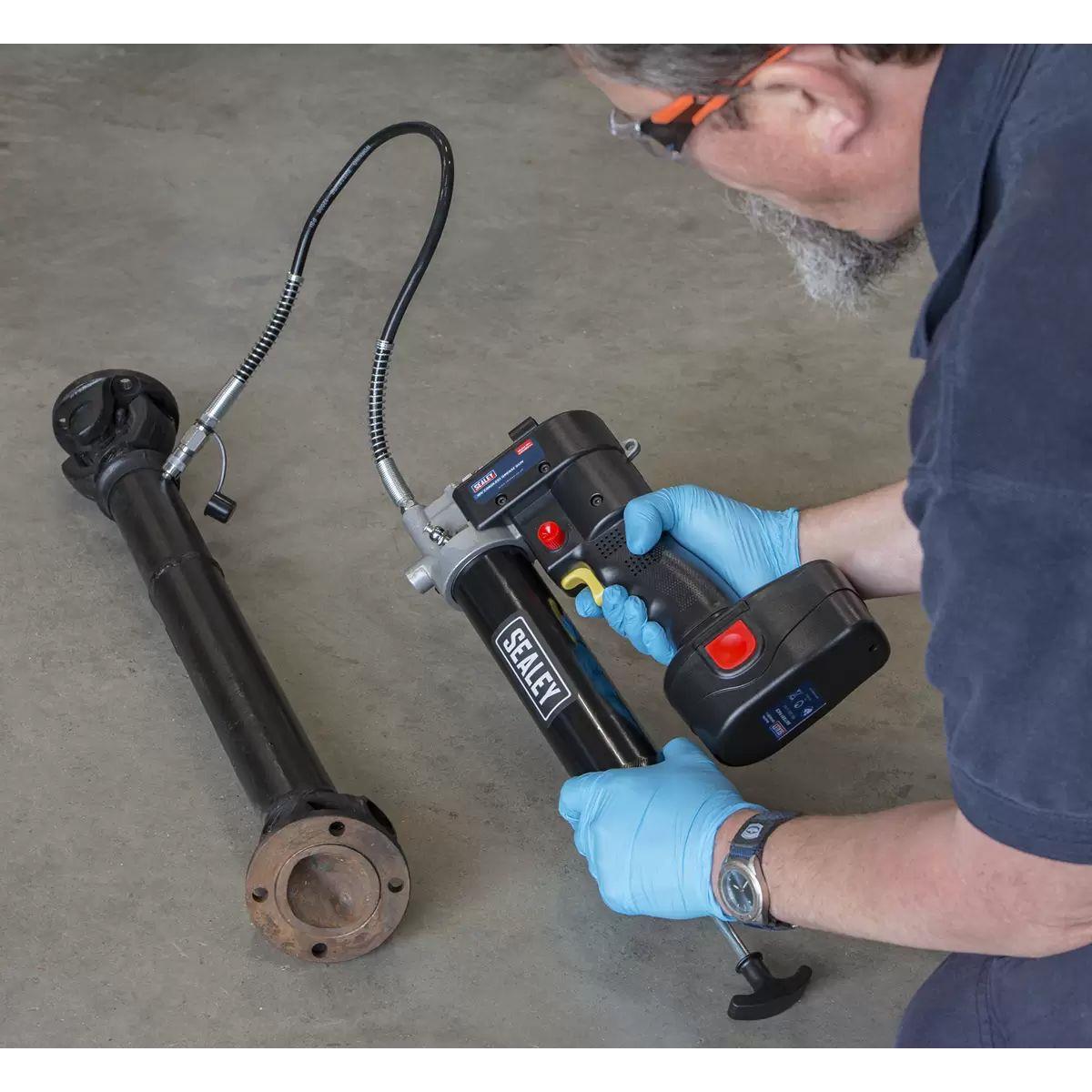 Sealey CPG18V 18V Cordless Grease Gun With 1 x 2Ah Battery, Charger & Storage Case