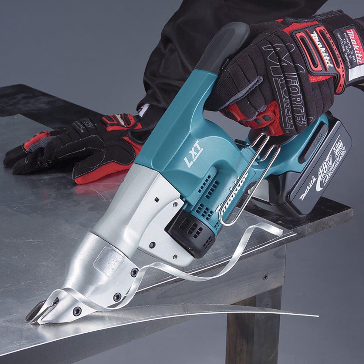 Makita DJS130Z 18V LXT Cordless 1.3mm Metal Shear Body Only