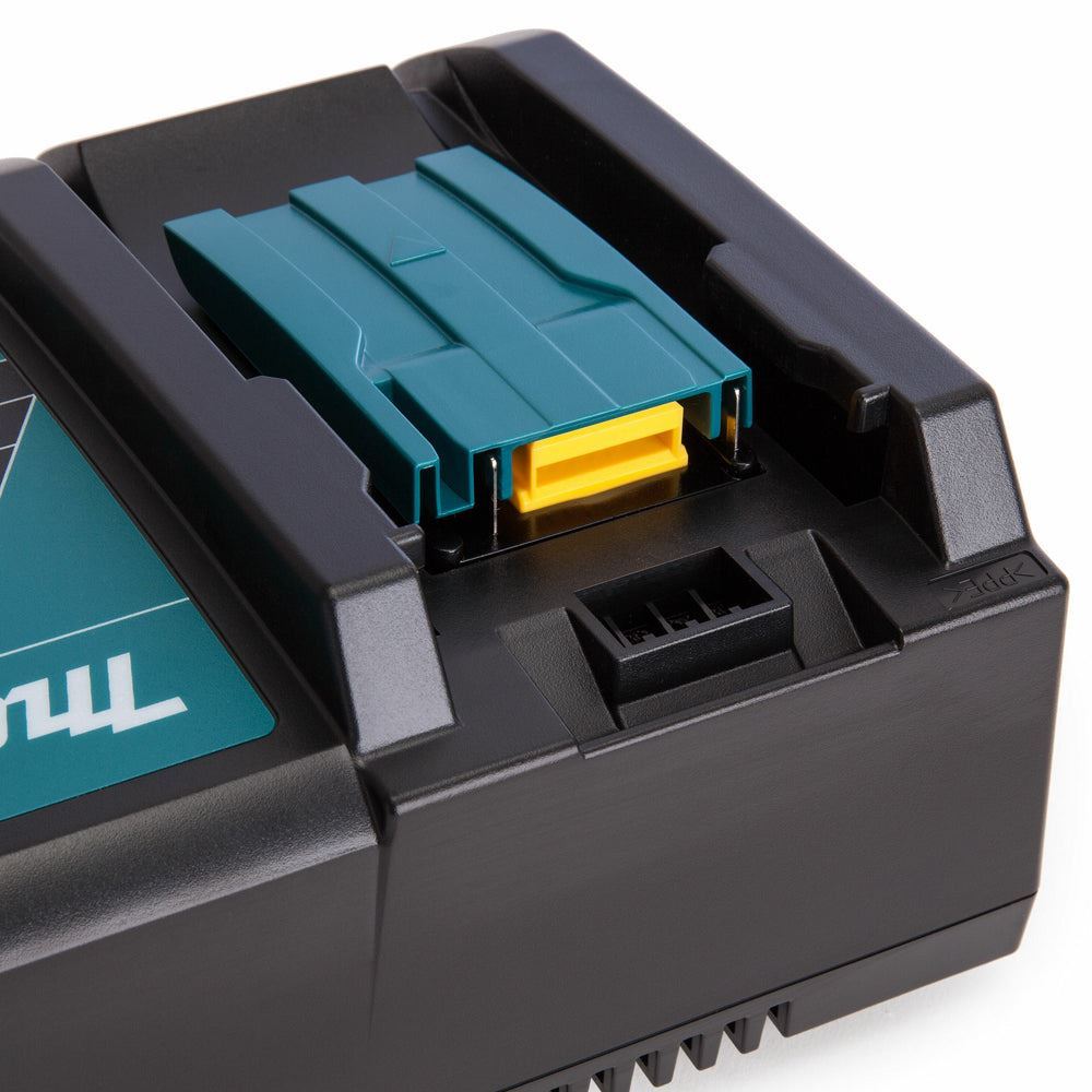 Makita DC18RC/2 14.4 - 18V Li-ion Fast Battery Charger 240V Item Condition Damaged Box
