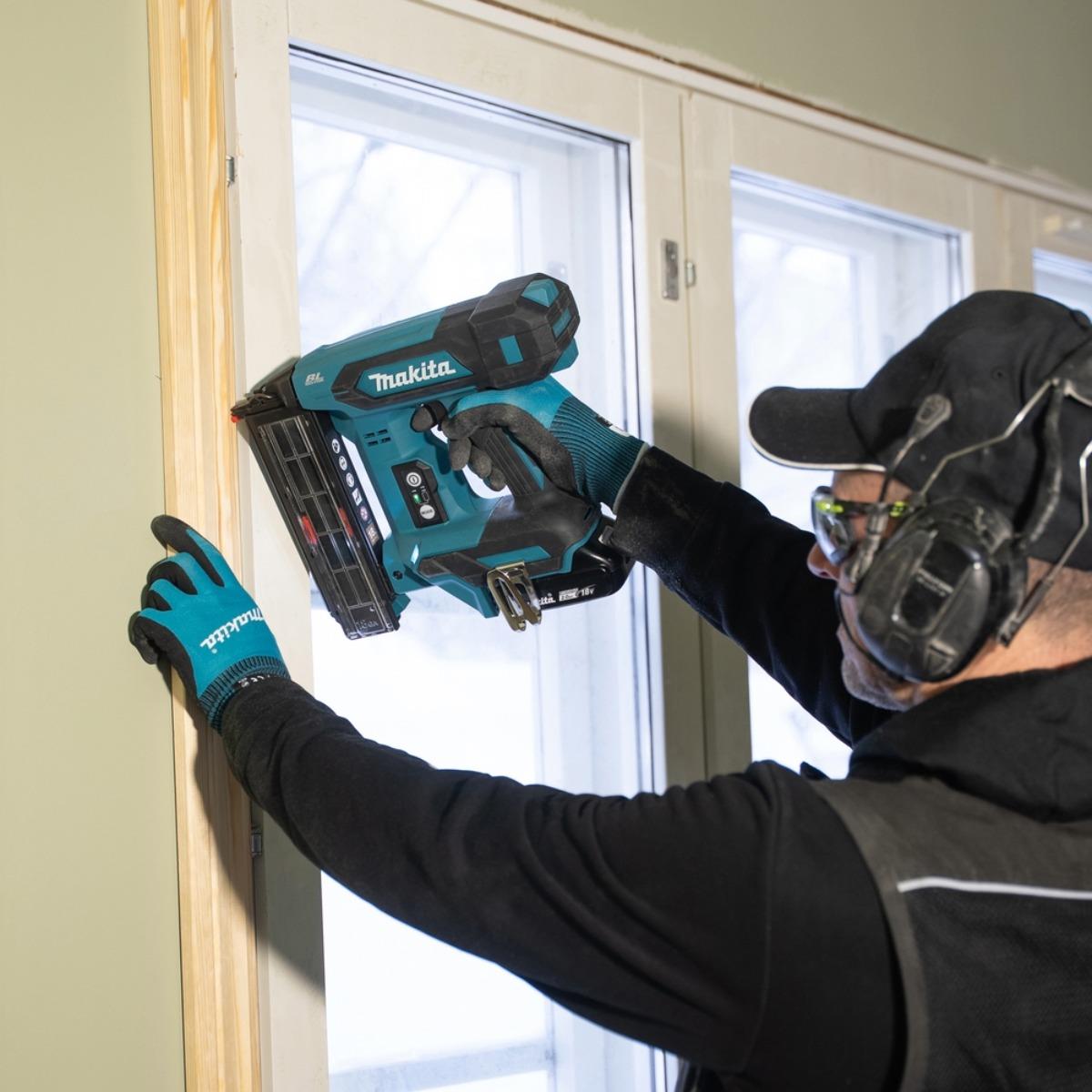 Makita DBN501ZJ 18V Brushless 18G Brad Nailer Body Only with Case
