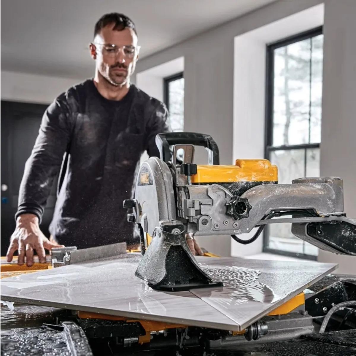 Dewalt D36000-LX 940mm Wet Tile Saw 110V/1500W