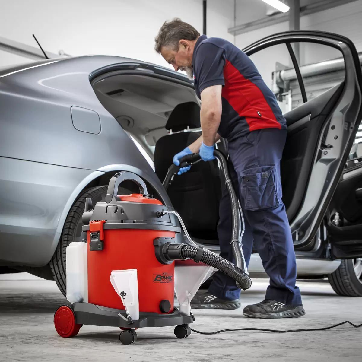 Sealey PC310 20L Valeting Machine Wet & Dry with Accessories 1400W/230V