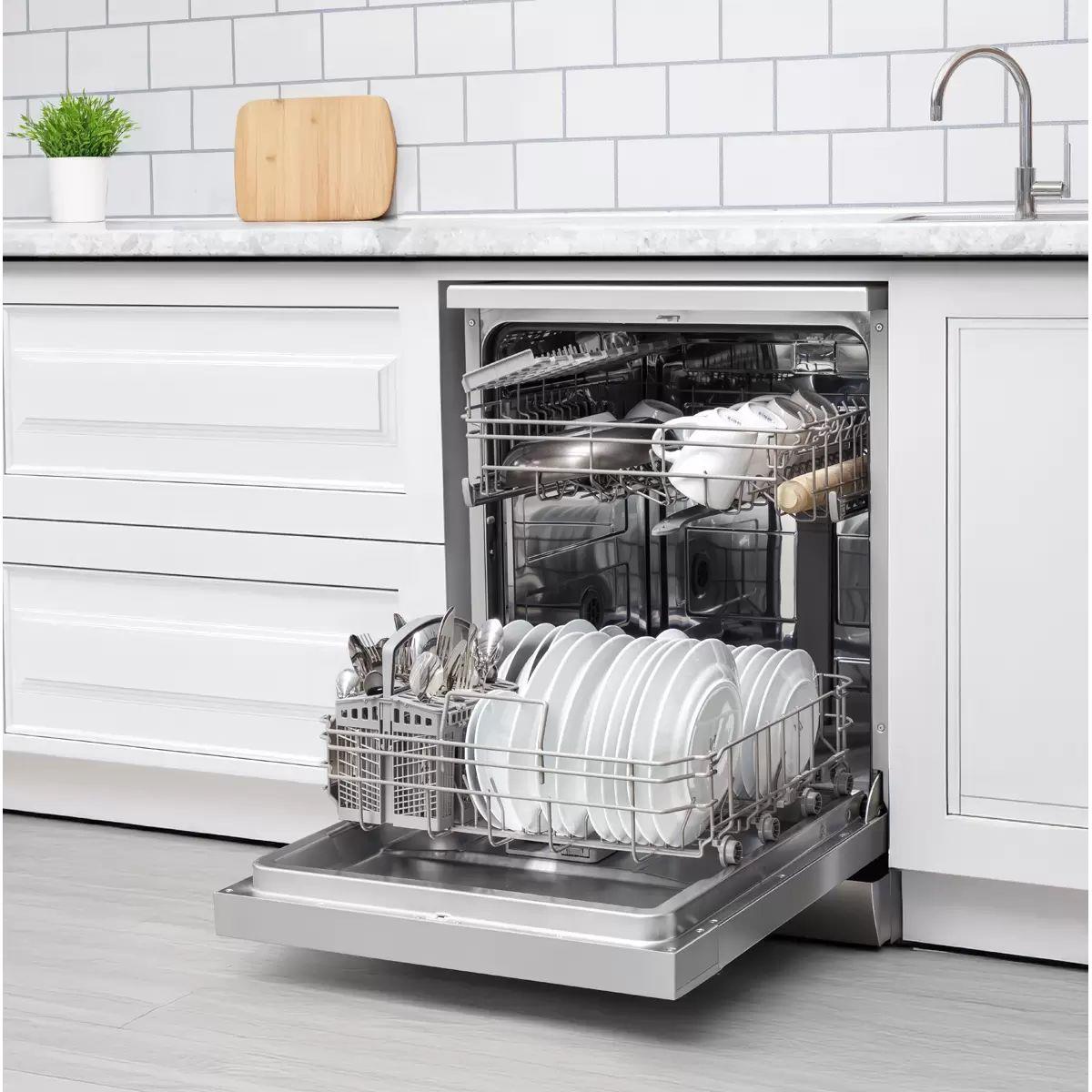 Sealey DH280 Baridi Regular Sized Freestanding Dishwasher 60cm Wide 13 Place Settings Silver 230V