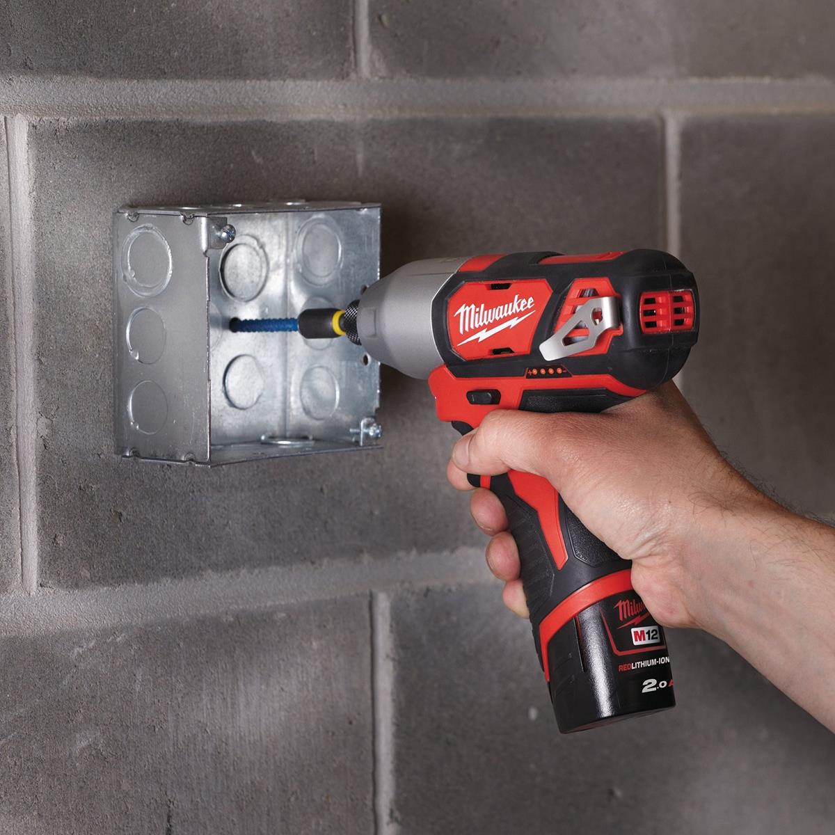 Milwaukee M12BID-202C 12V Impact Driver 1/4