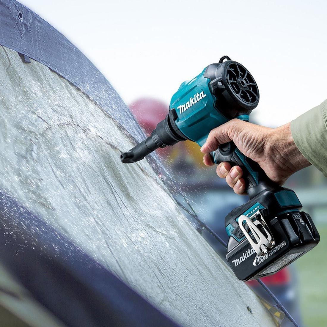 Makita DAS180Z 18V LXT Brushless Dust Blower With 1 x 6.0Ah Battery, Charger & Bag