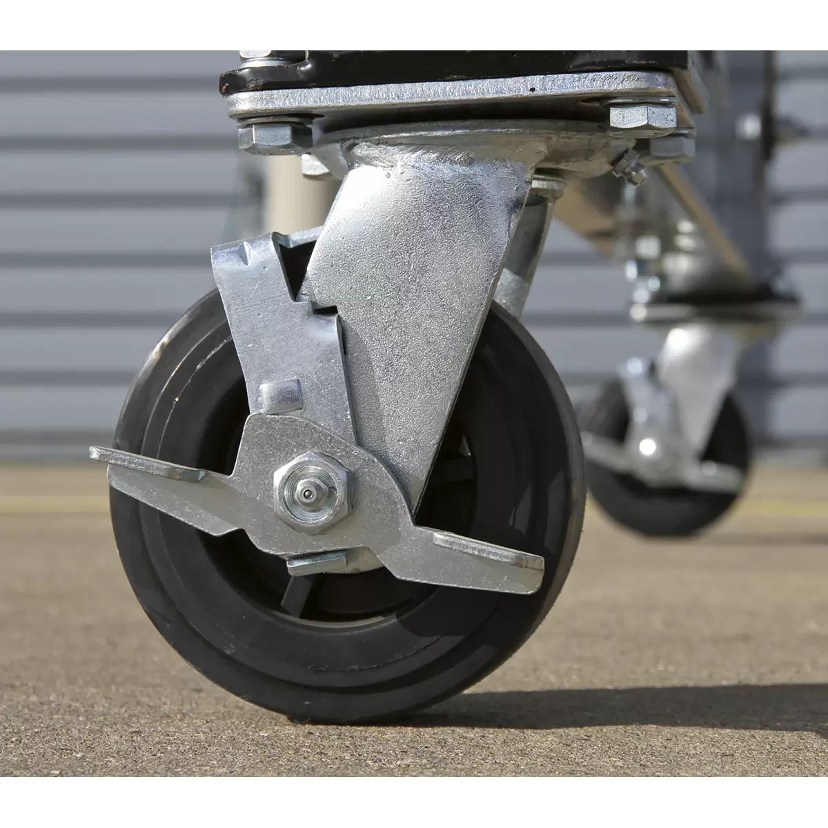 Sealey SG1000 1tonne Portable Adjustable Gantry Crane