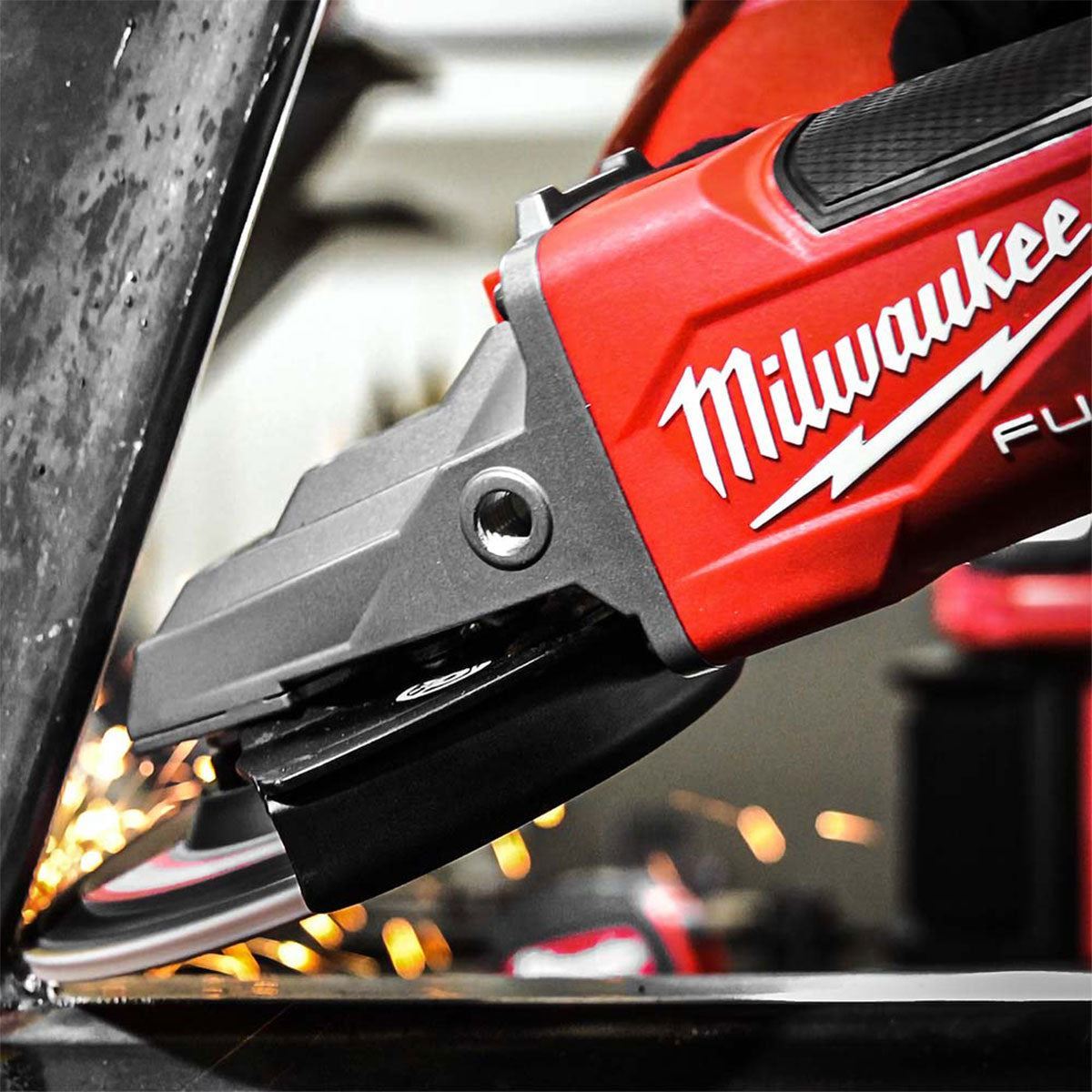 Milwaukee M18FSAGF125XPDB-0X 18V Brushless 125mm Angle Grinder with 1 x 3.0Ah Battery Charger & Case