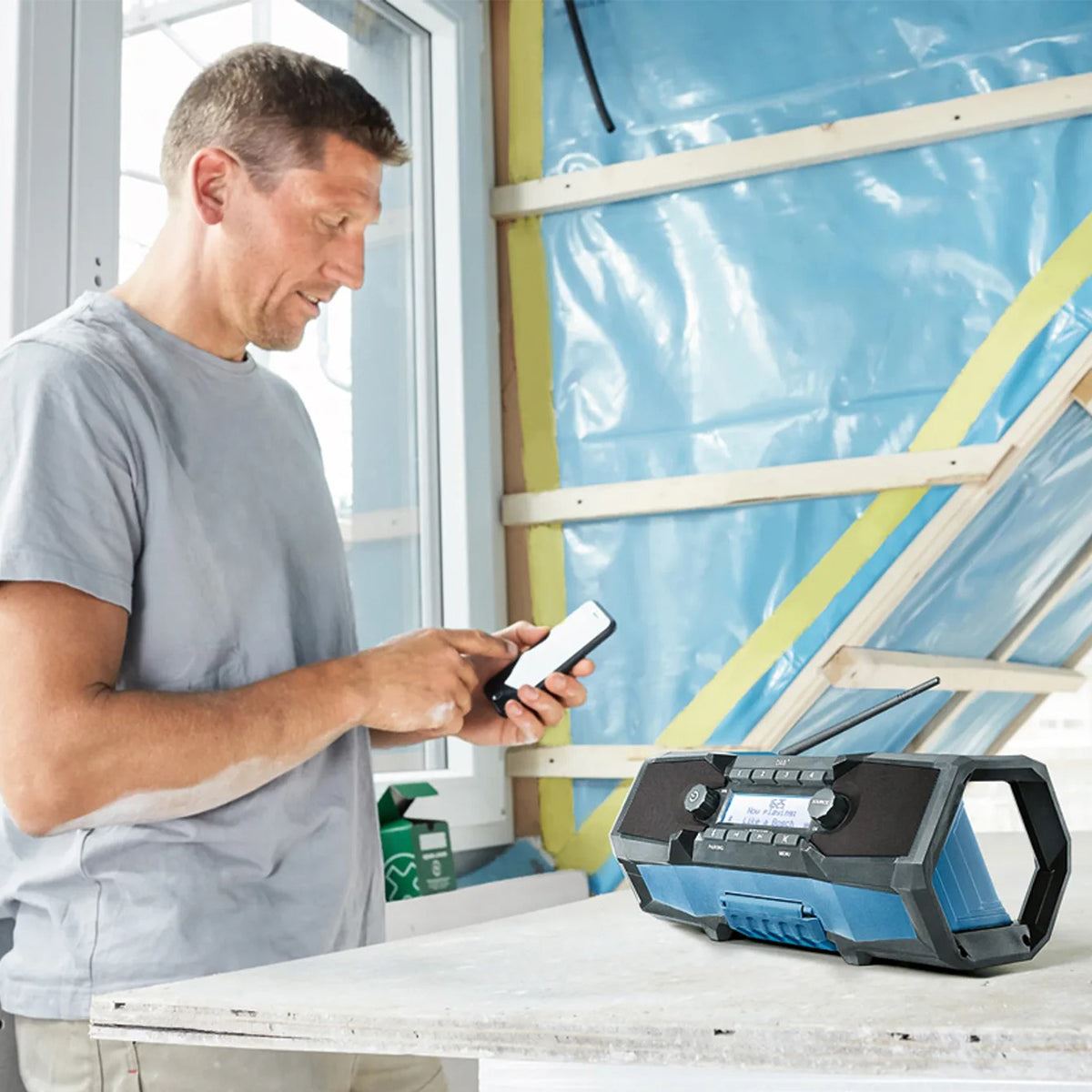 Bosch GPB 18V-2 C Professional Bluetooth DAB & Radio 240V Body Only for Jobsite Entertainment 06014A3170