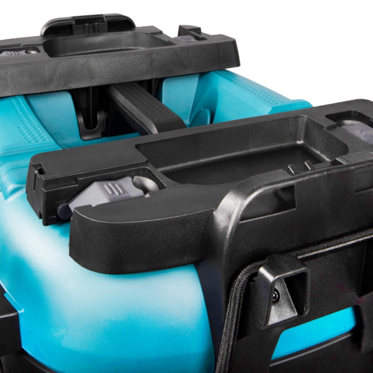 Makita VC4210MX1/1 42L M-Class Wet/Dry Dust Extractor 110V
