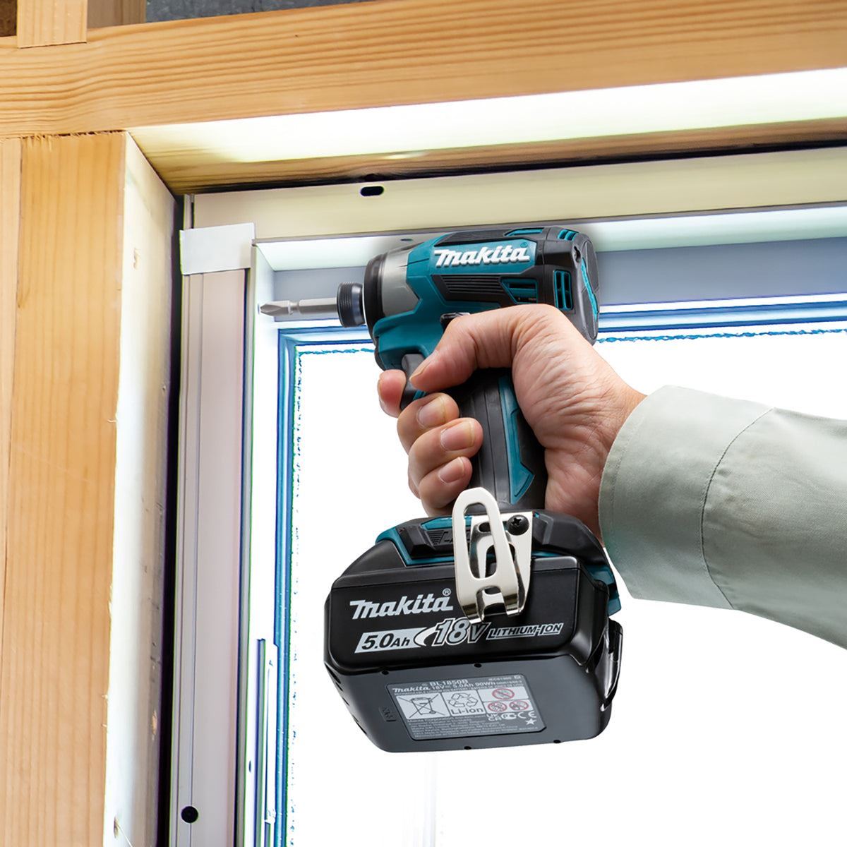 Makita DTD173Z 18V LXT Brushless Impact Driver Body Only Item Condition Seller Refurbished