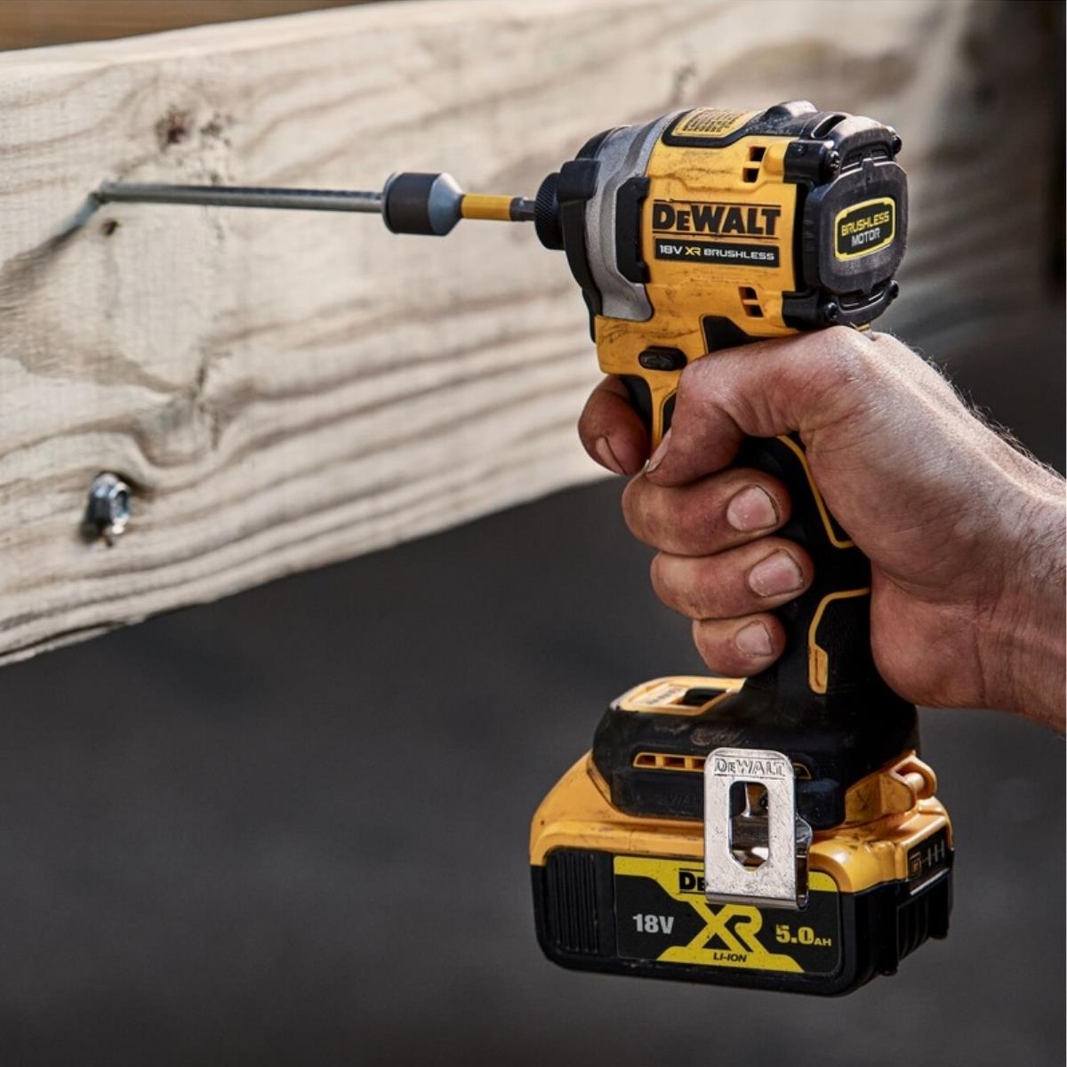 Dewalt DCF850N 18V XR Brushless Impact Driver With 1 x 4.0Ah Battery & Charger
