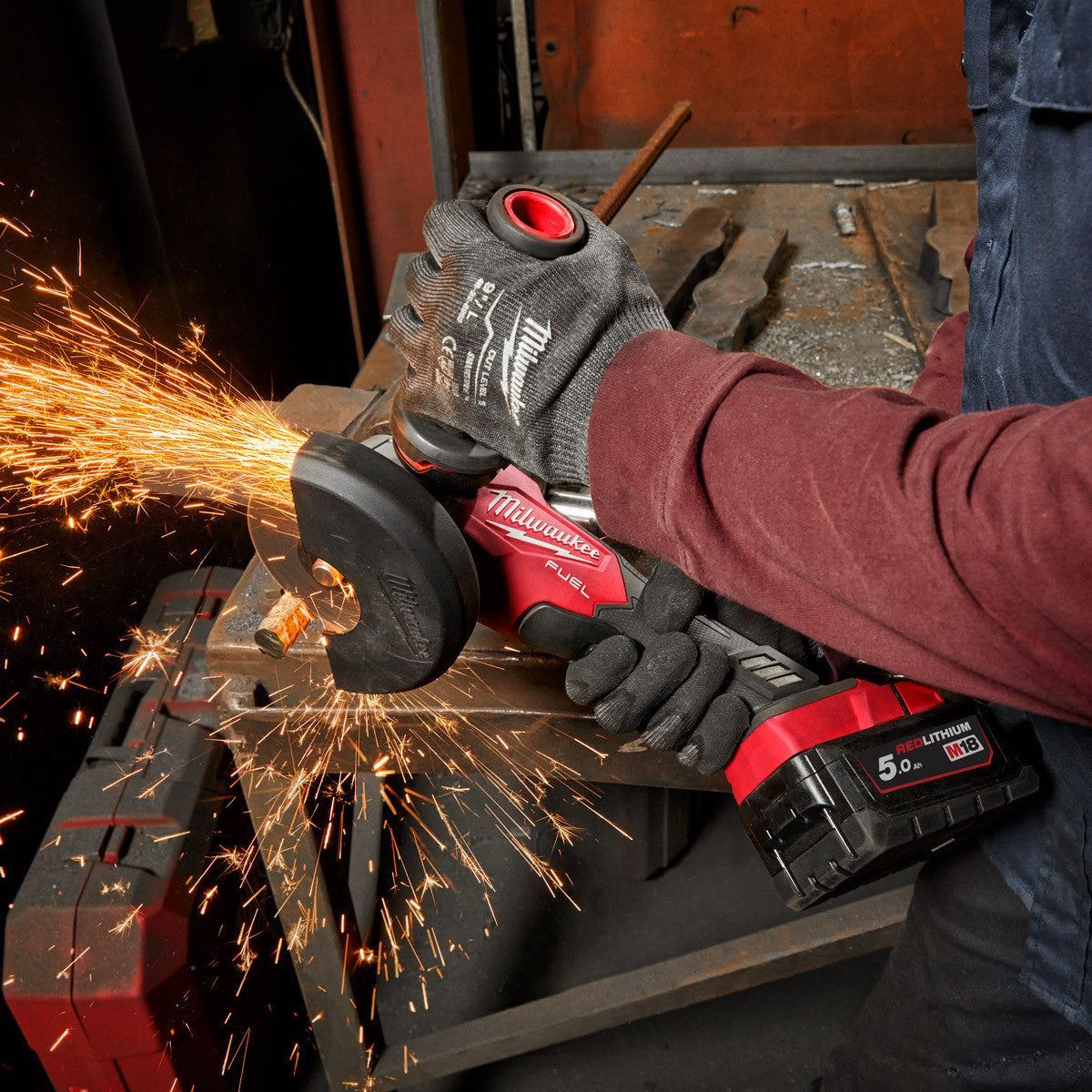 Milwaukee M18FSAG115X-0 18V Brushless 115mm Angle Grinder with 1 x 3.0Ah Battery & Charger
