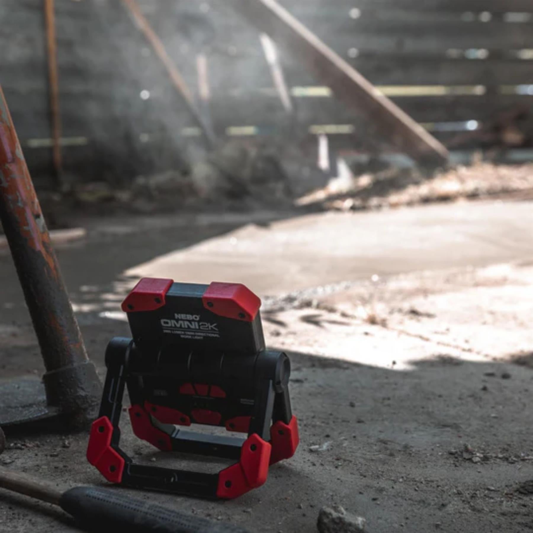 Nebo TRUNE0015 OMNI 2K 2000 Lumens LED Rechargeable Work Light Power Bank