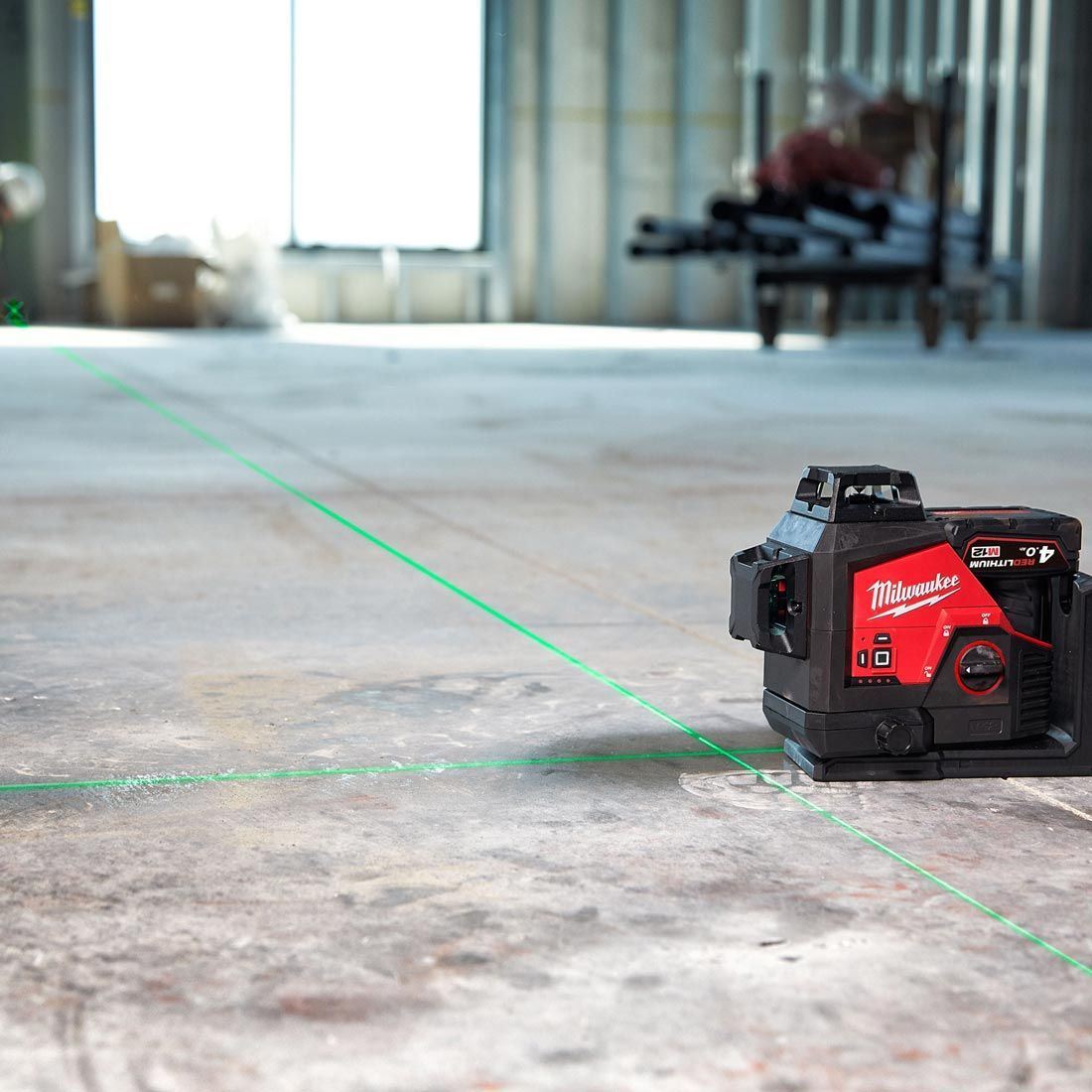 Milwaukee M123PL-0C 12V 360° 3-Plane Green Laser with 1 x 6.0Ah Battery Charger & Case