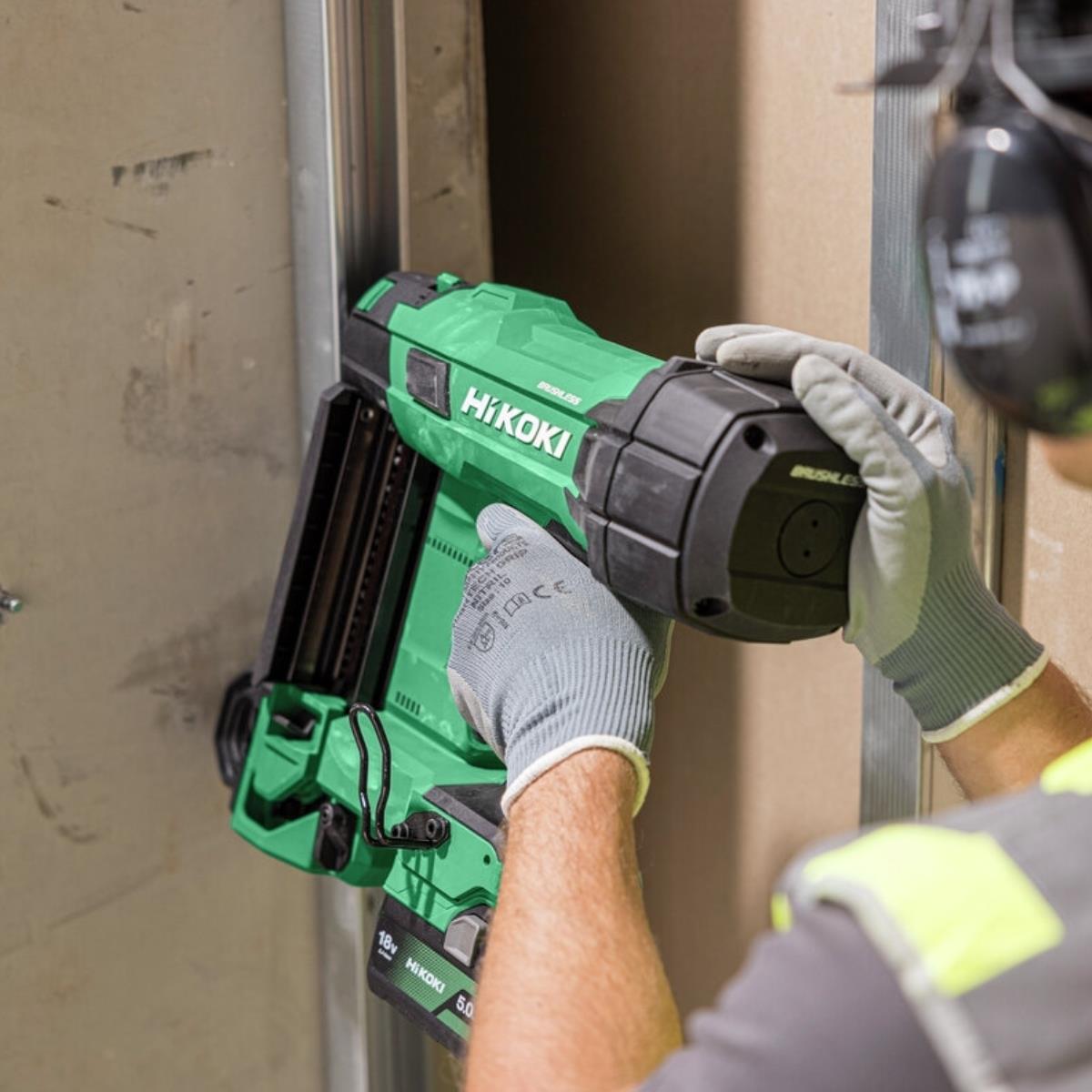 HiKOKI NC1840DAJPZ 18V Brushless Concrete Nailer with 2 x 5.0Ah Battery, Charger & Carry Case