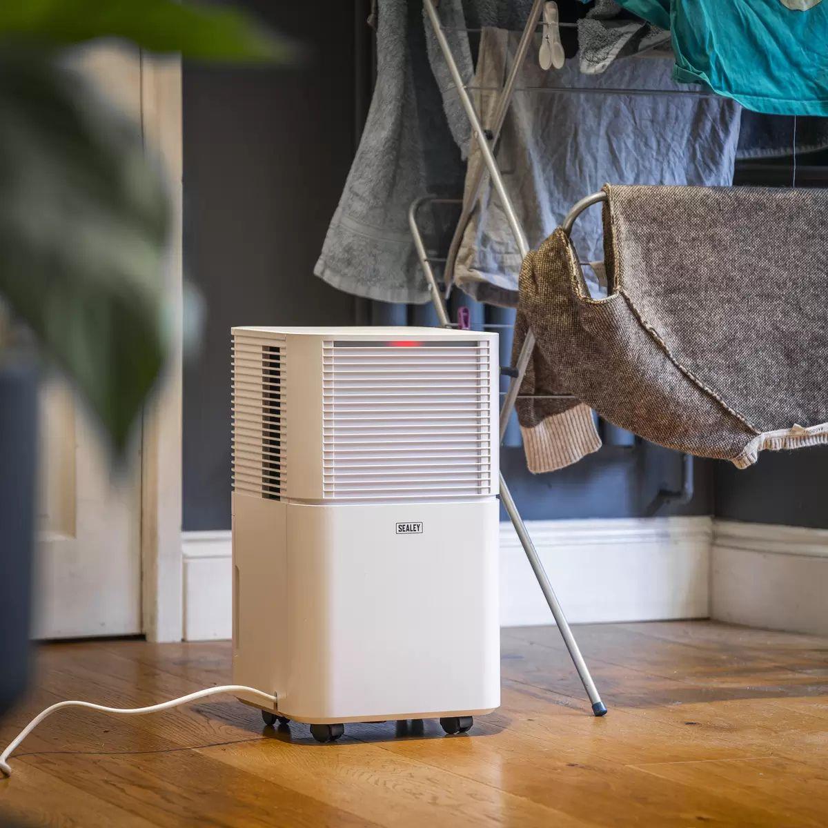 Sealey SDH102 10L Dehumidifier 230V/195W