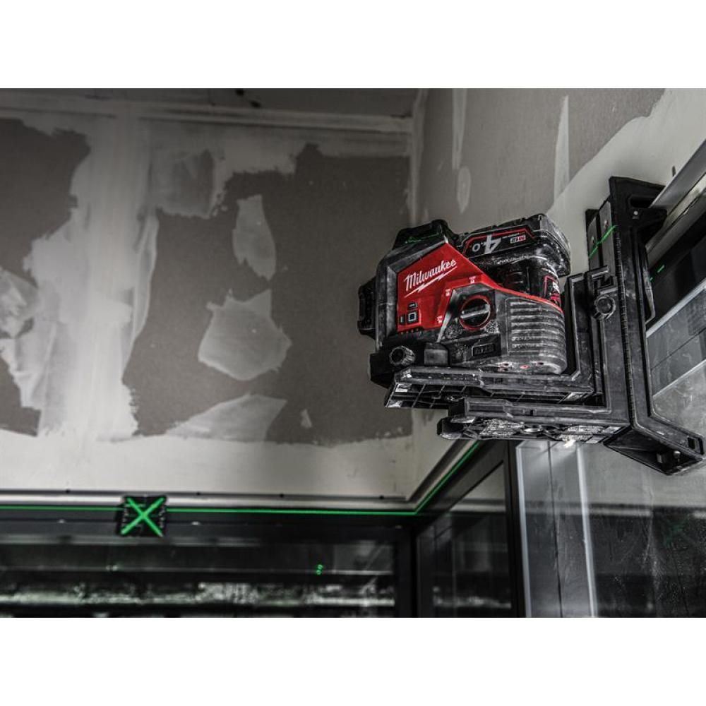 Milwaukee M123PL-0C 12V 360° 3-Plane Green Laser with 1 x 2.5Ah Battery Charger Case & Laser Tripod