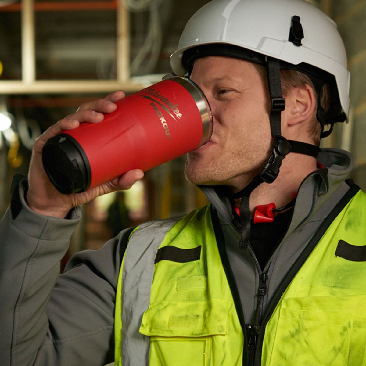 Milwaukee Packout 887ml Tumbler Red 4932479075