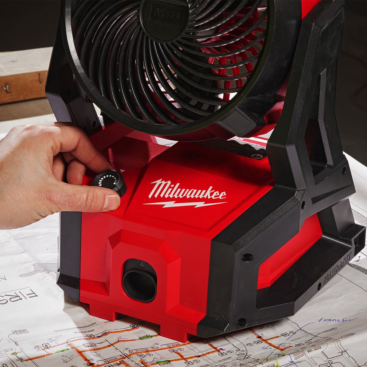 Milwaukee M18AFG2-0 18V 2nd Generation Air Fan with 2 x 5.0Ah Battery & Charger