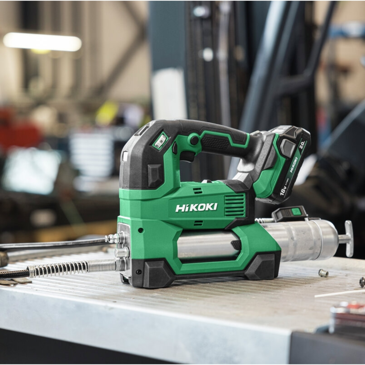 HiKOKI AL18DAW4Z 18V Grease Gun With 1 x 5.0Ah Battery & Charger