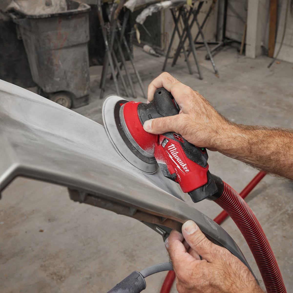 Milwaukee M12FROS5-0 12V FUEL Brushless 150mm Random Orbit Sander with Sanding Disc 60G, 80G, 120G, 240G Pack of 100 & 1 x 2.0Ah Battery, Charger & Bag