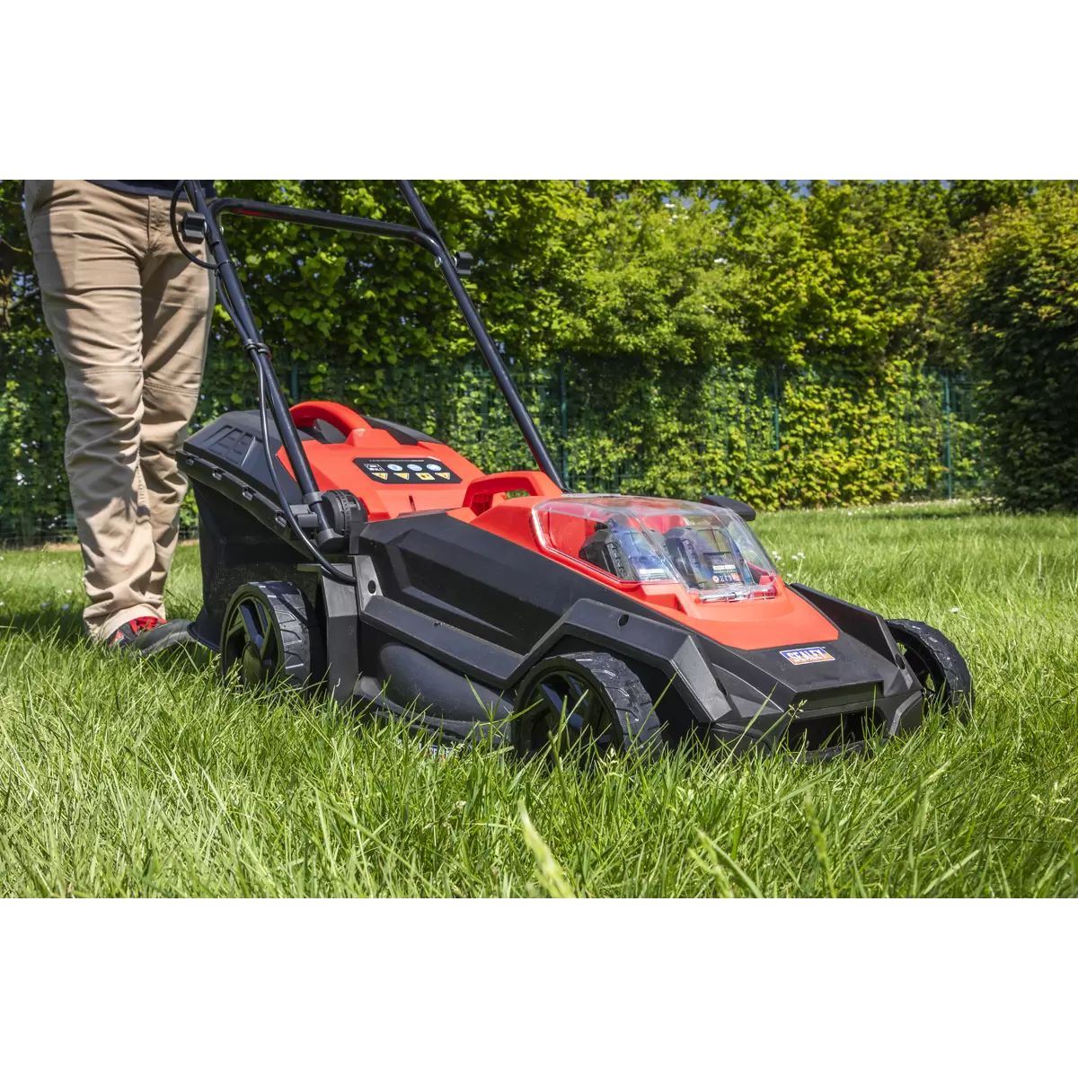 Sealey CP40VLMKIT 40V 40cm Cordless Lawn Mower Kit With 2 battries & charger