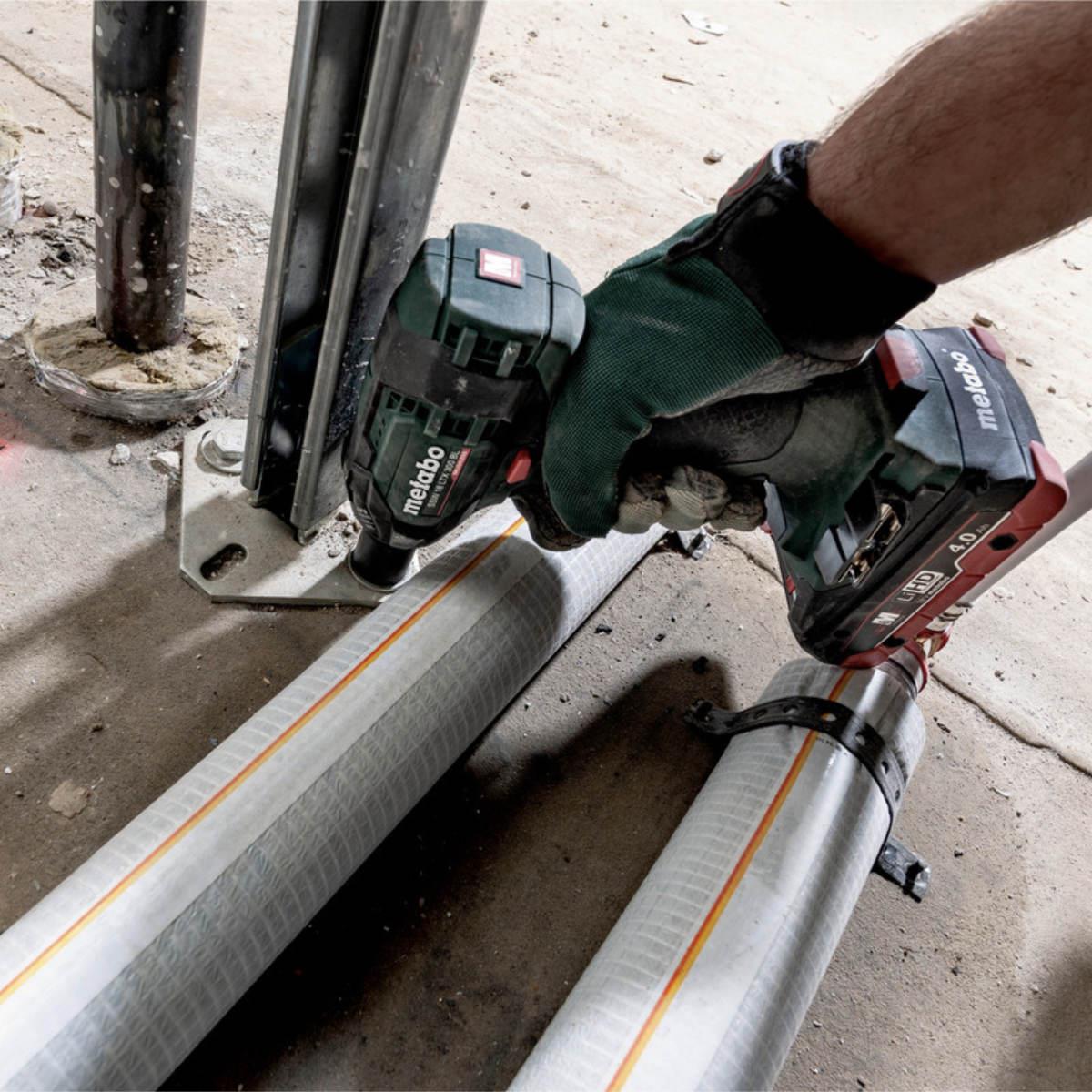 Metabo SSW 18 LTX 300 BL 18V Brushless Impact Wrench With 1 x 5.2Ah Battery Charger & Case