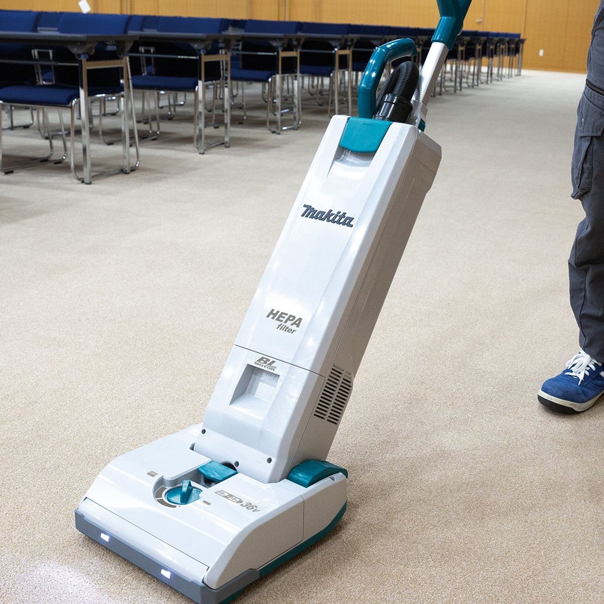 Makita DVC560Z 36V LXT Brushless Upright Vacuum Cleaner Body Only