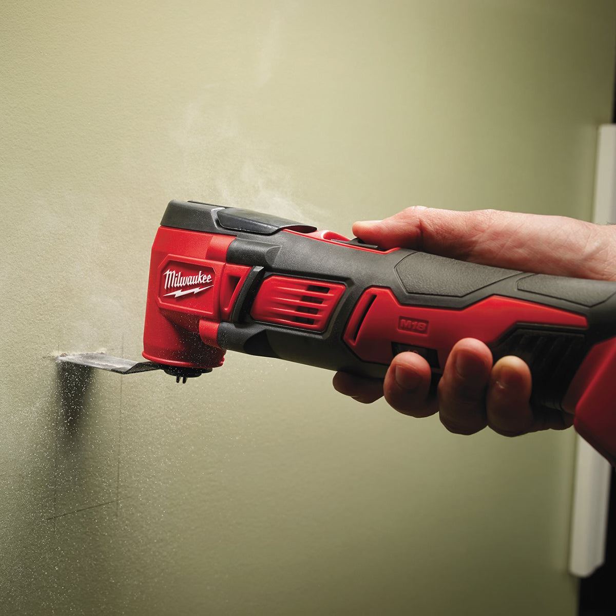 Milwaukee M18BMT-0 M18 18V Compact Multi Tool Body Only 4933446203