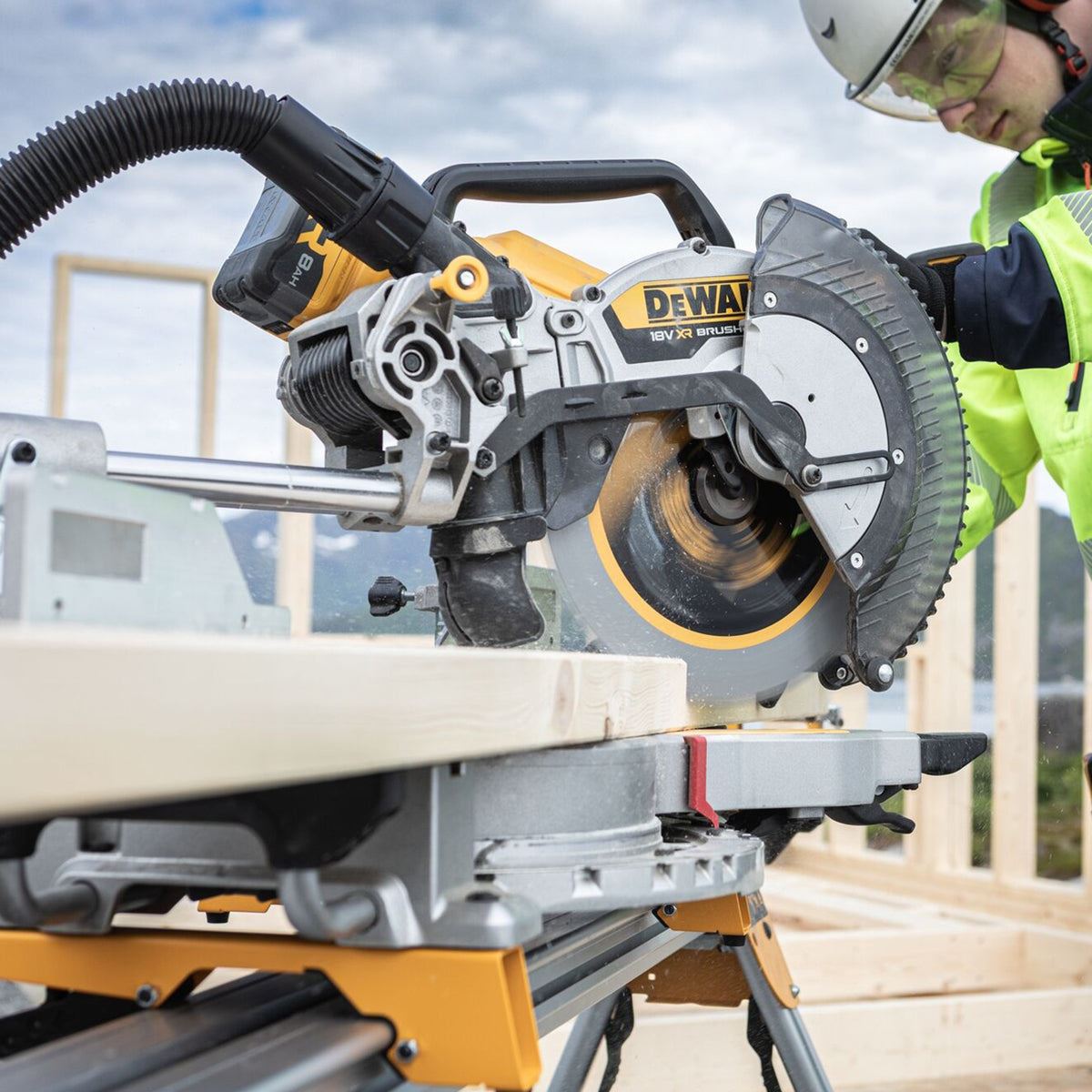 DeWalt DCS782N-XJ 18V XR Brushless Mitre Saw with 2 x 5.0Ah Battery Charger & Universal Leg stand