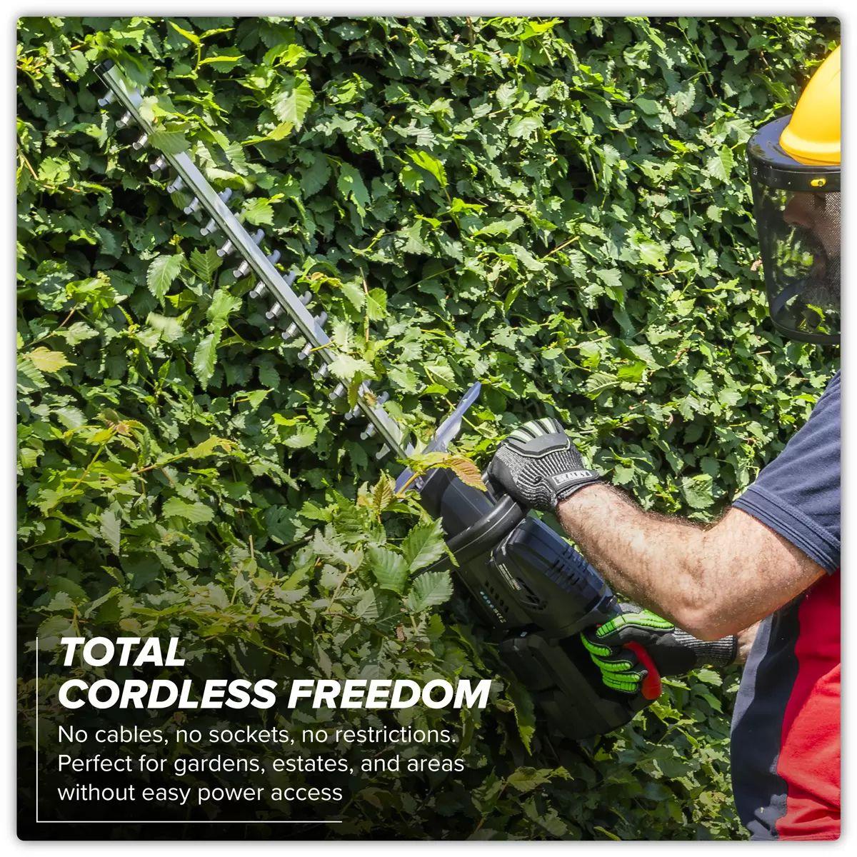 Sealey CP40VHTKIT 40V Hedge Trimmer 52cm Kit With 2 x 4Ah Batteries, Charger