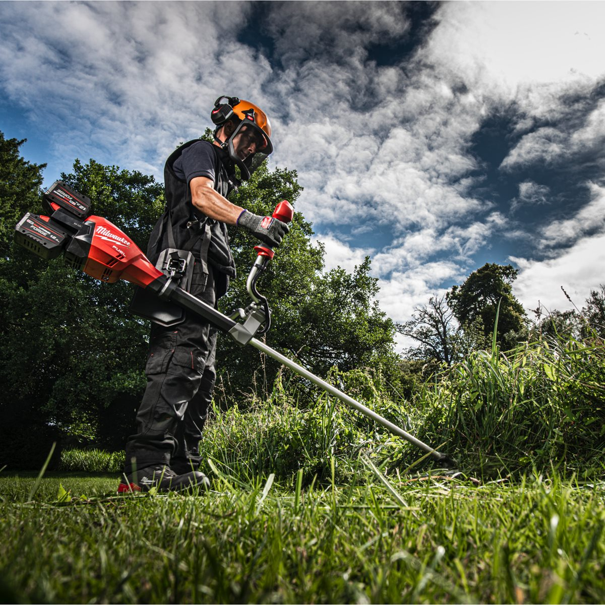 Milwaukee M18F2BCU-122 36V FUEL Brushless Brush Cutter with 2 x 12.0Ah Battery & Charger 4933480861