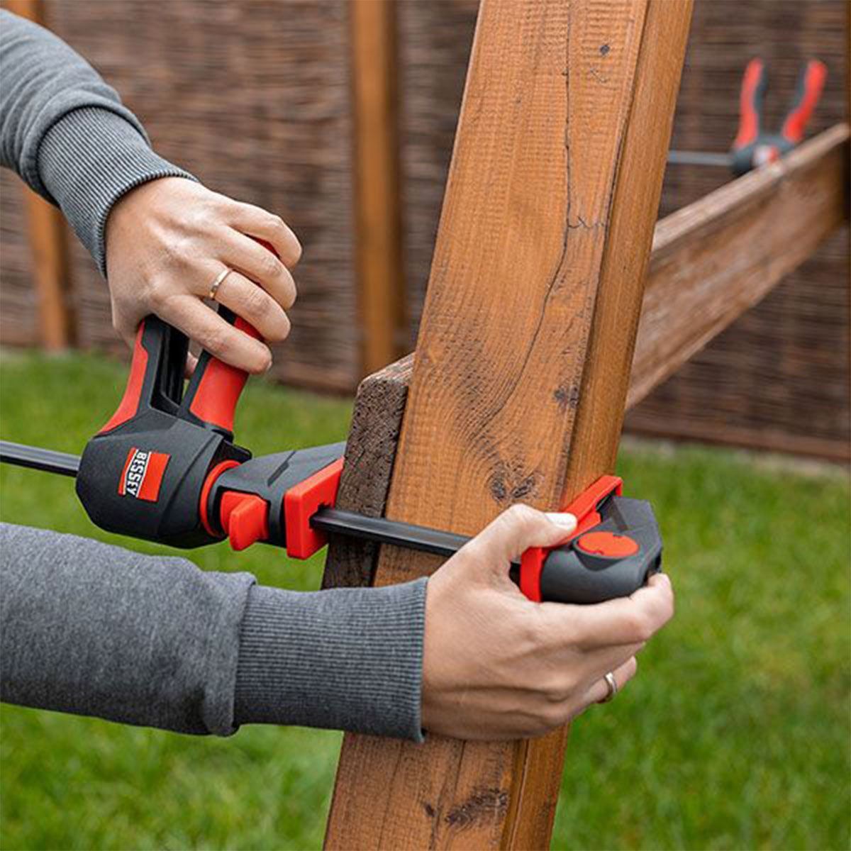 Bessey 600mm One-Handed Clamp with Rotating Handle - EZ360-60