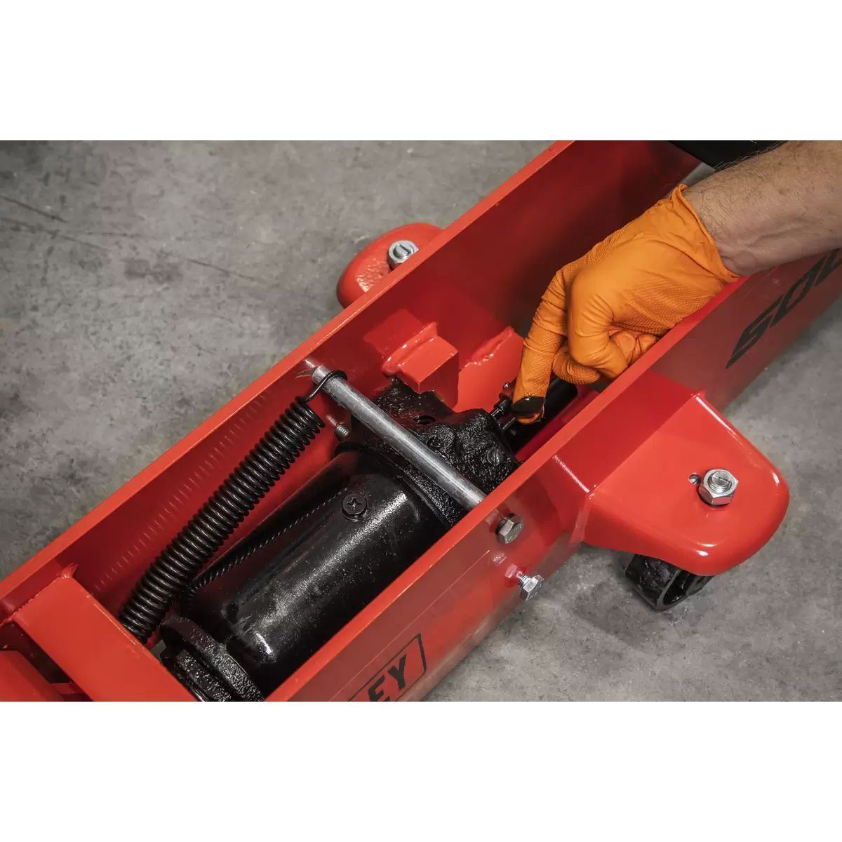 Sealey 5001 Trolley Jack 5 Tonne Long Reach