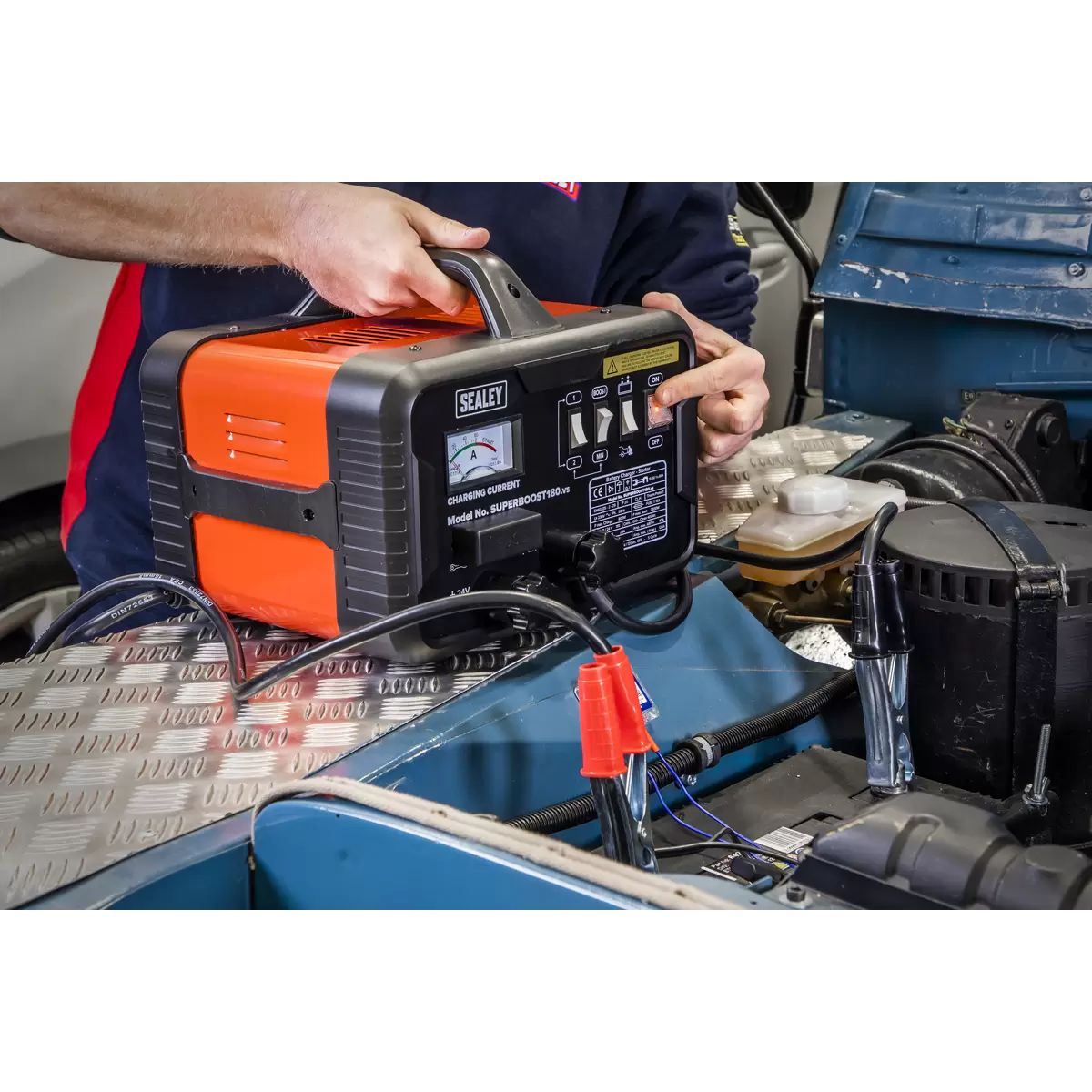 Sealey SUPERBOOST180 180/40A 12/24V Starter/Charger