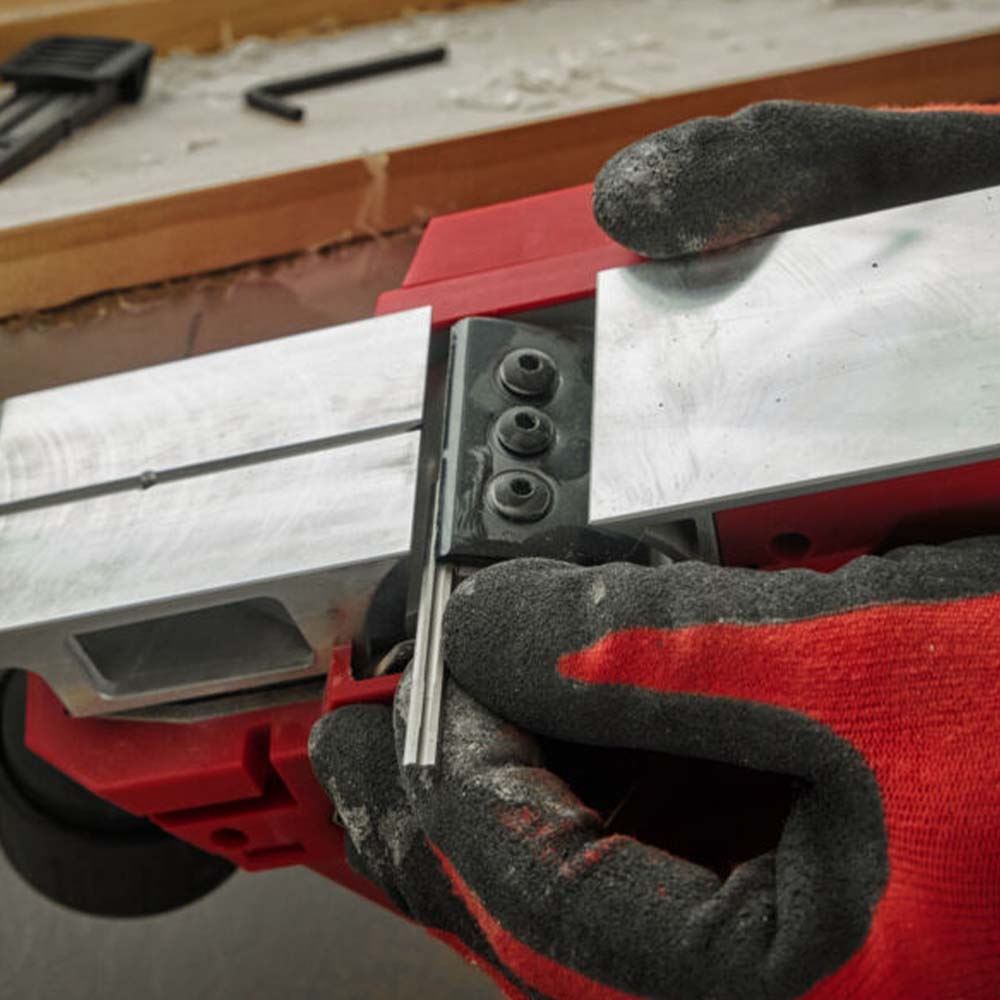 Milwaukee M12BLP-0X 12V Brushless 56mm Planer with 1 x 4.0Ah Battery Charger & Case