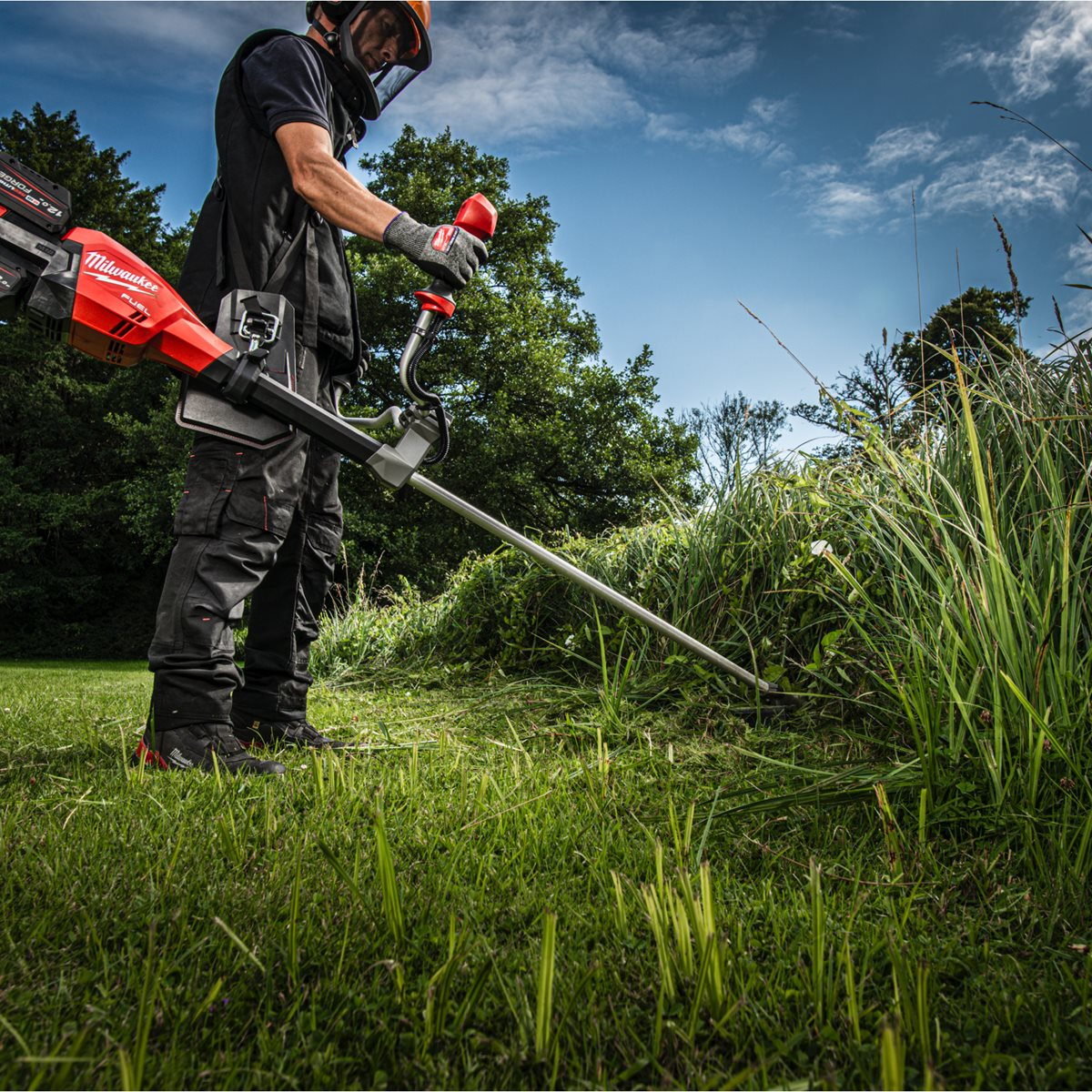 Milwaukee M18F2BCU-122 36V FUEL Brushless Brush Cutter with 2 x 12.0Ah Battery & Charger 4933480861