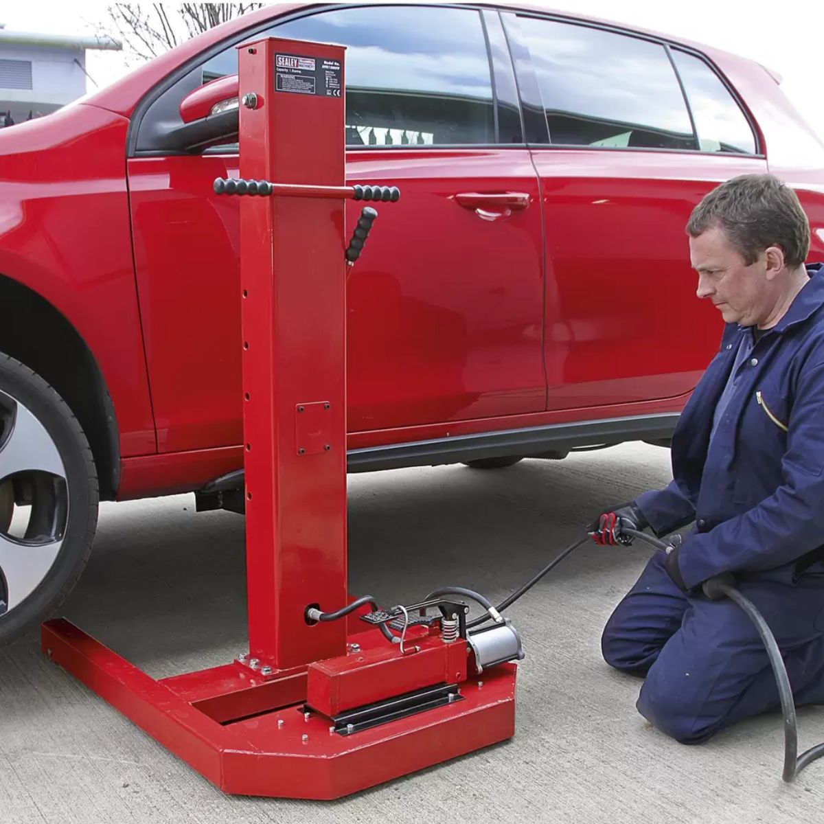 Sealey AVR1500FP 1.5 Tonne Air/Hydraulic Vehicle Lift with Foot Pedal