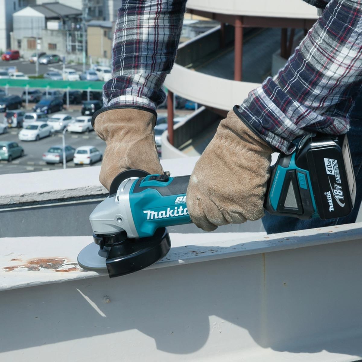 Makita DLX3196JX1 18V LXT Brushless 3 Piece Kit with 2 x 5.0Ah Batteries, Charger in Case